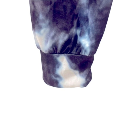 Romper one piece with jogger cuffs on legs. Blue tie dyed blue white black.Med
C - Picture 4 of 6